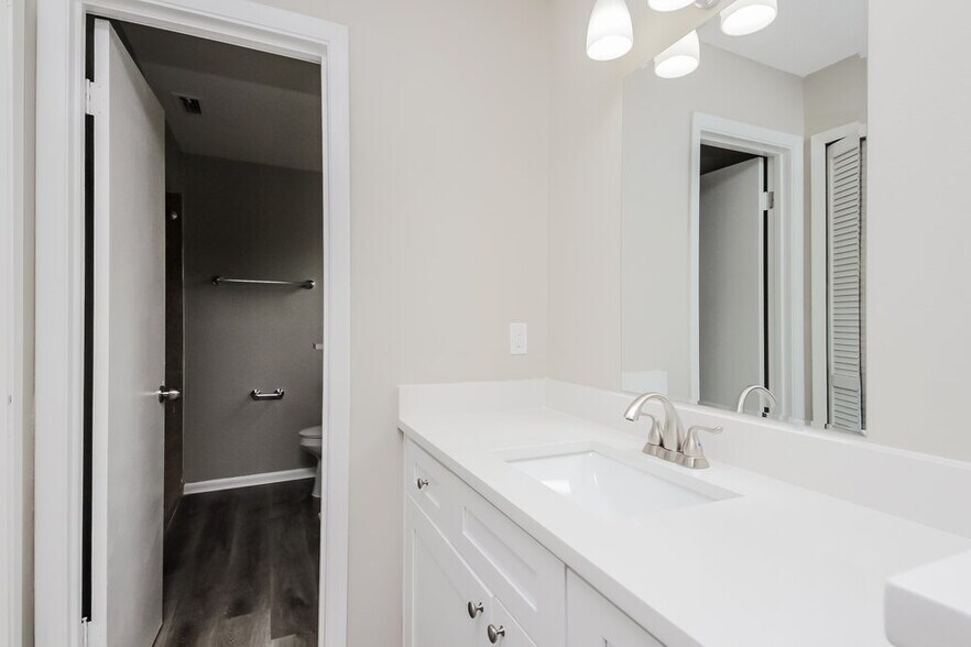 Building Photo - 1108 Santa Cruz Way