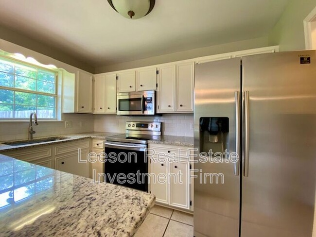 Building Photo - 4814 General Ewell Dr