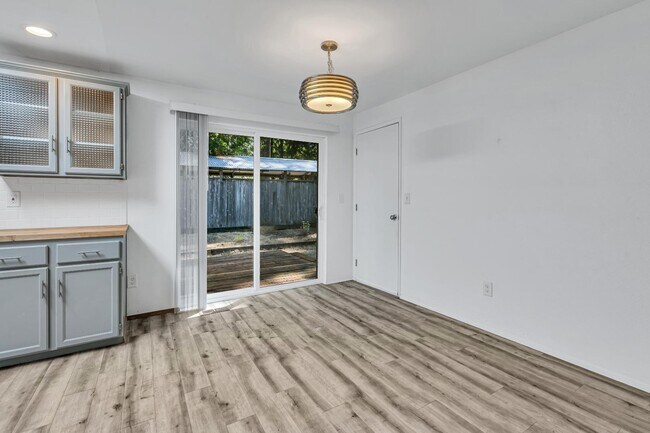 Building Photo - 7401 56th Ave Ct NW