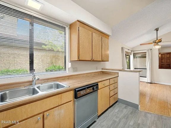 Building Photo - 1695 Kaibab Loop
