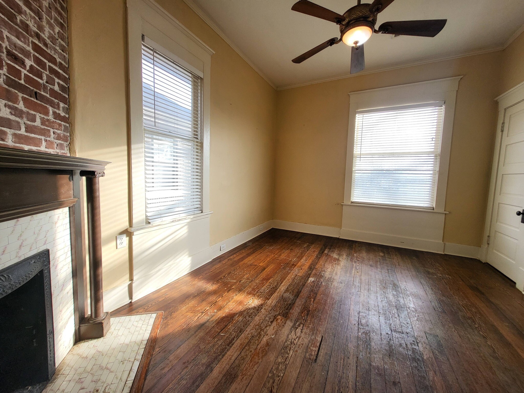 Building Photo - 37 S McLean Blvd