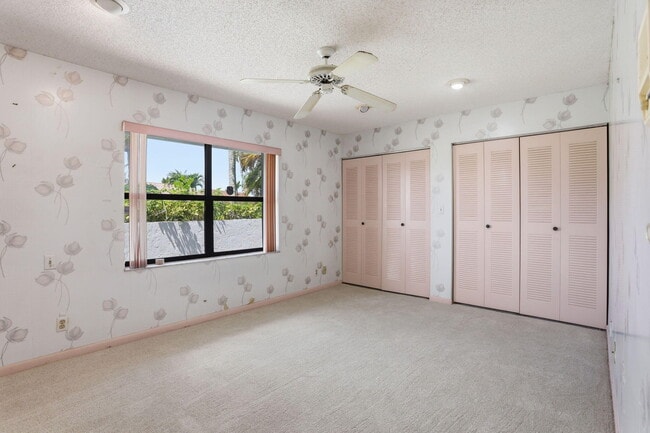 Building Photo - 9476 El Clair Ranch Rd