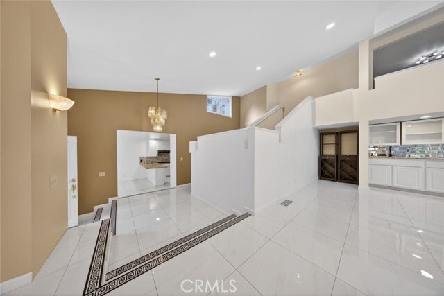 Building Photo - 2255 E Chevy Chase Dr