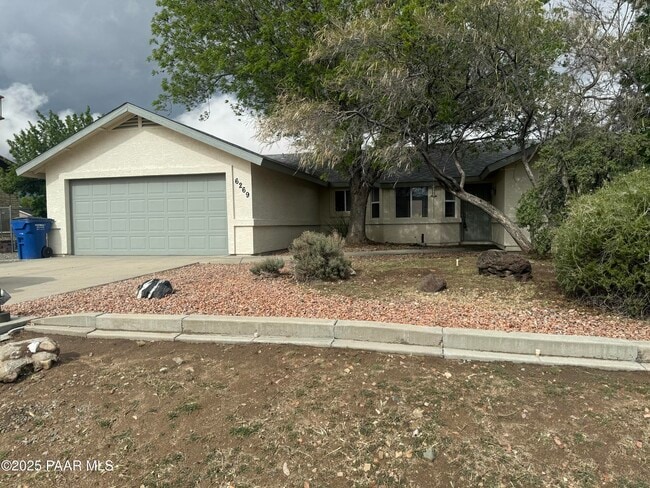 Primary Photo - 6269 N Little Papoose Dr