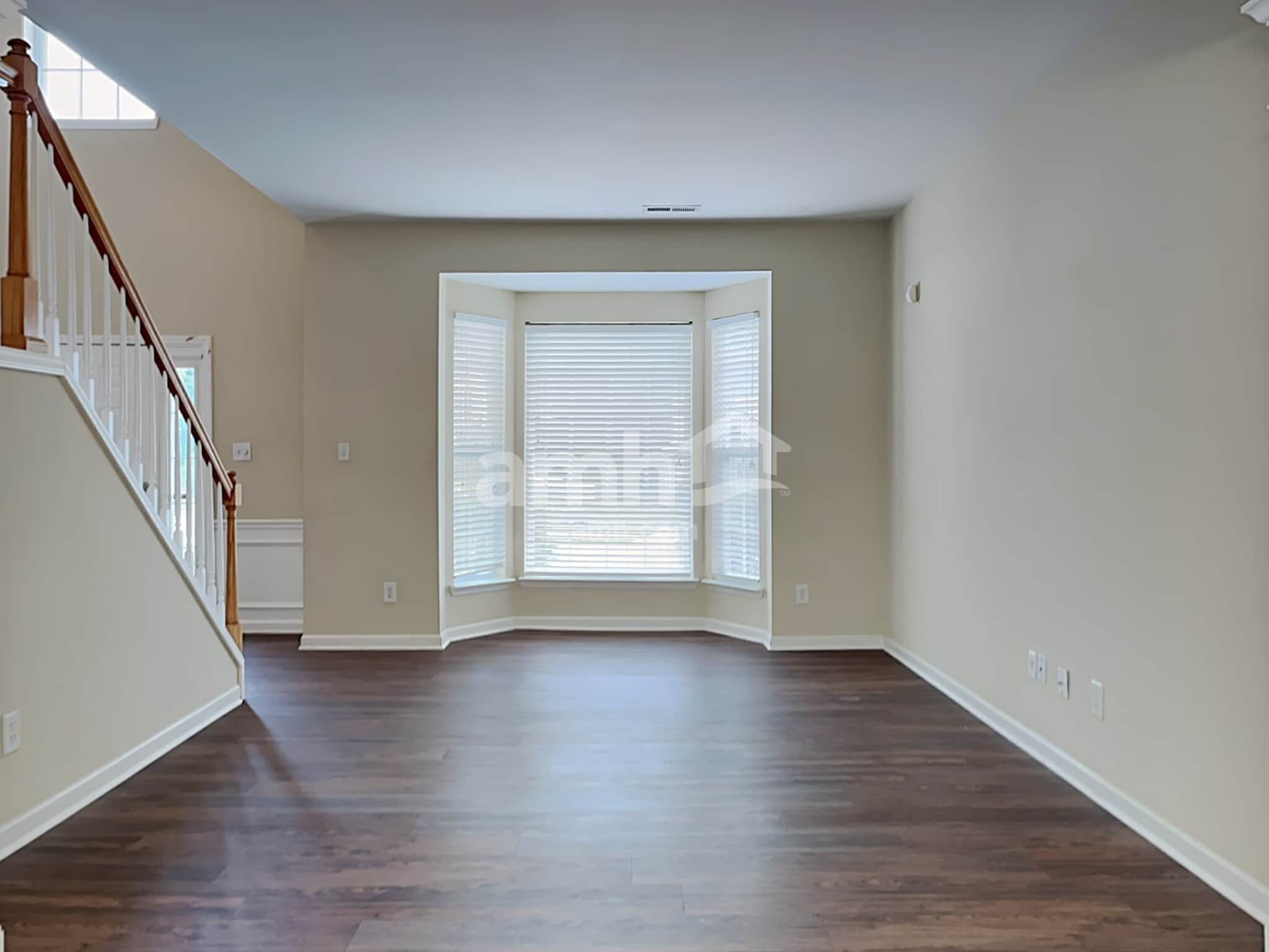 Building Photo - 4388 Kelso Dr