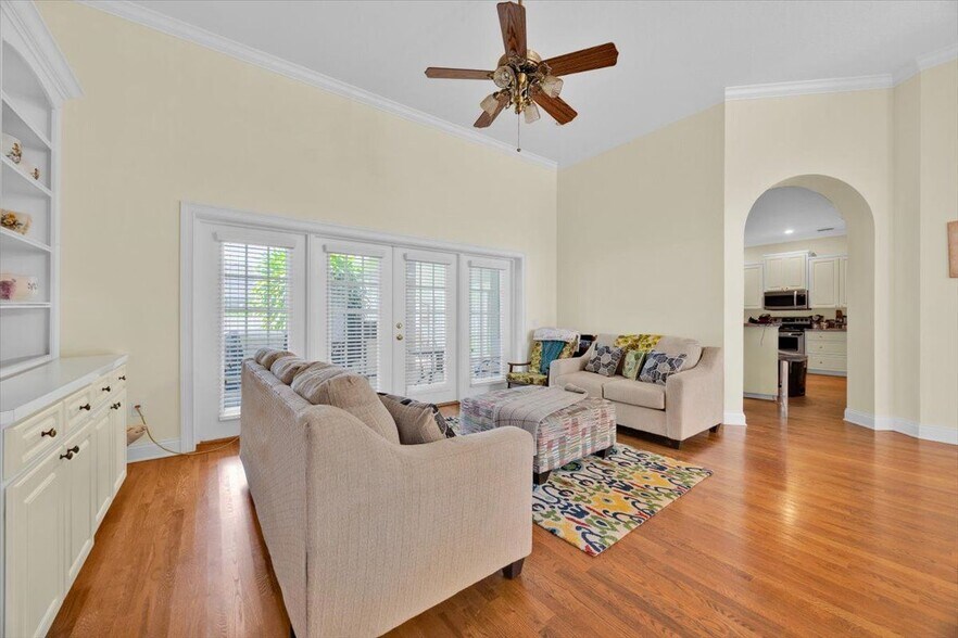Building Photo - 832 Ashton Oaks Cir