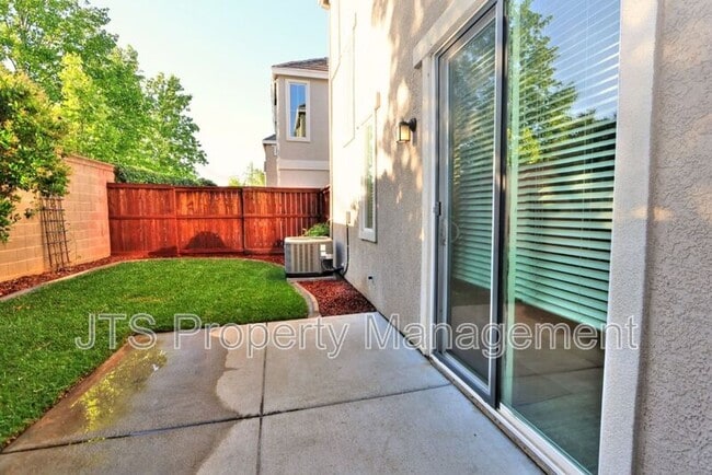 Building Photo - 506 Navigator Dr