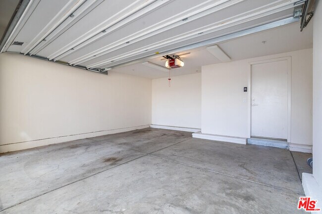 Building Photo - 1912 Liberty Ct