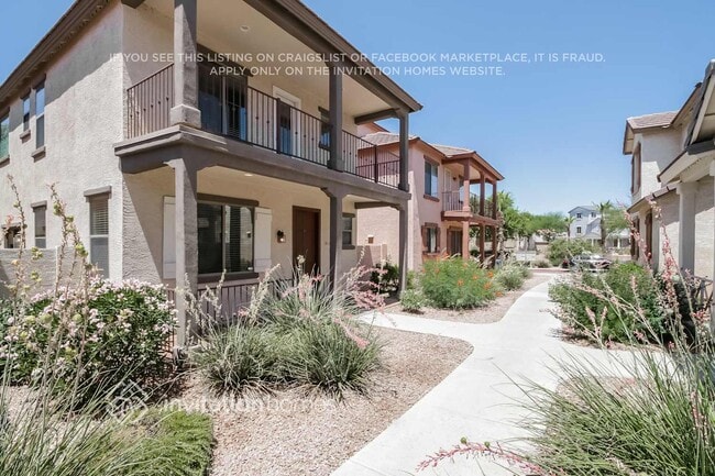 Building Photo - 615 S Buena Vista Ave