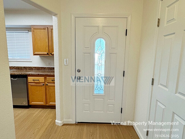 Building Photo - 1133 Amberwood Rd