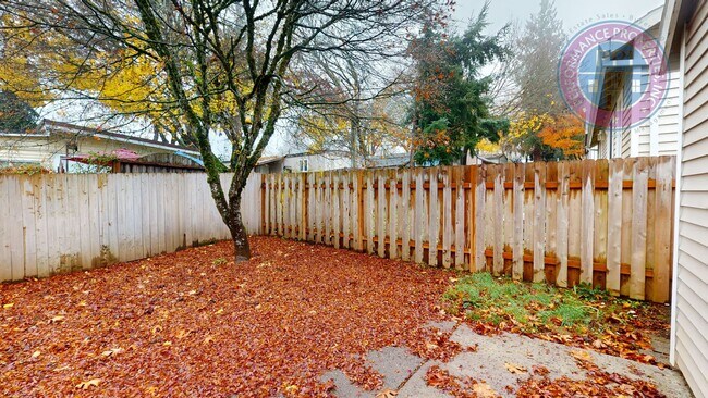 Building Photo - Sought After Single Level Family Home in S...