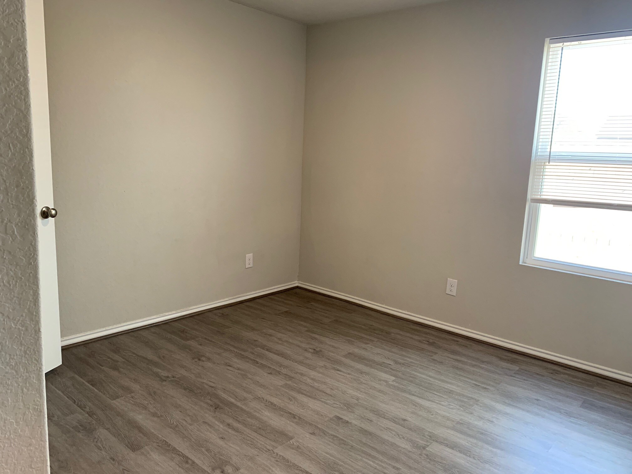 Building Photo - 4114 Mesa Cove