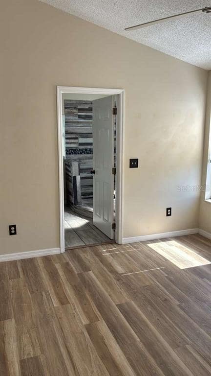 Building Photo - 4304 Creekside Blvd