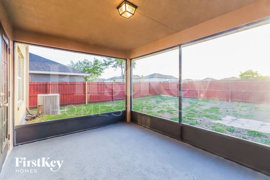 Building Photo - 14437 Barley Field Dr