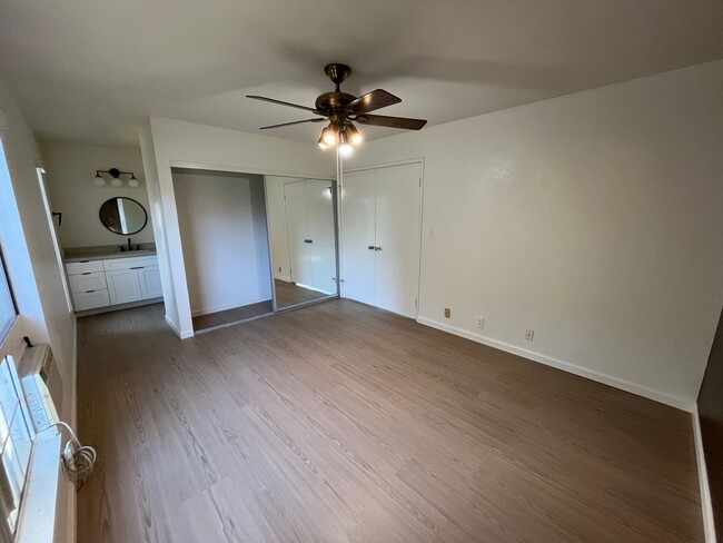 Building Photo - Crosspointe (Aiea/Honolulu) - 2 bed/2 bath...