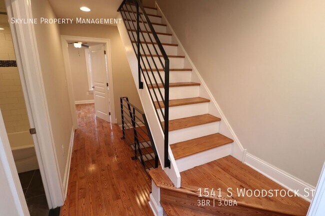 Building Photo - 1541 S Woodstock St
