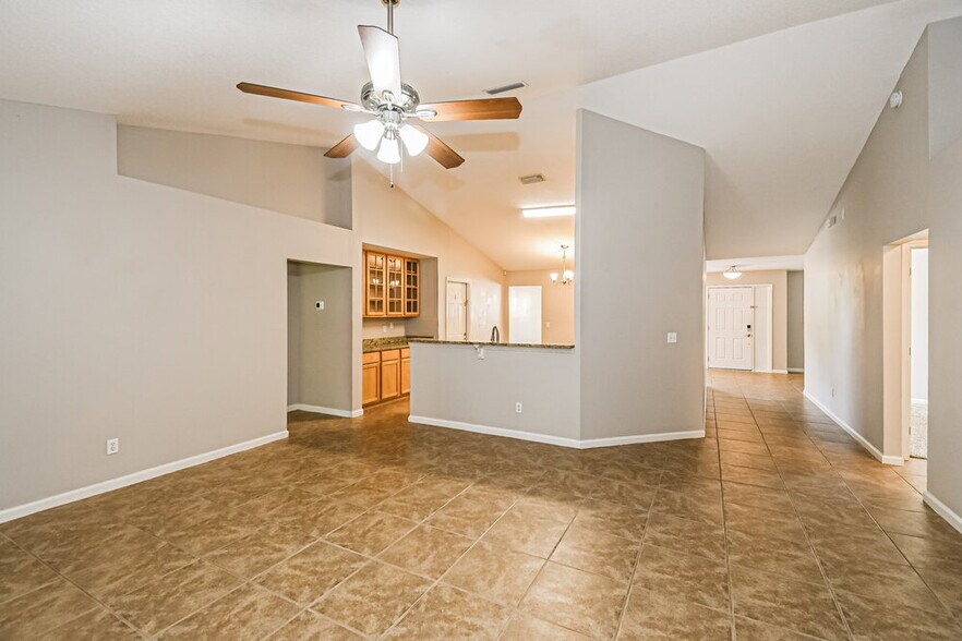 Building Photo - 7686 Arancio Dr