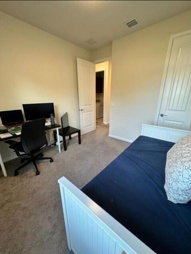 Building Photo - 4460 San Fratello Cir