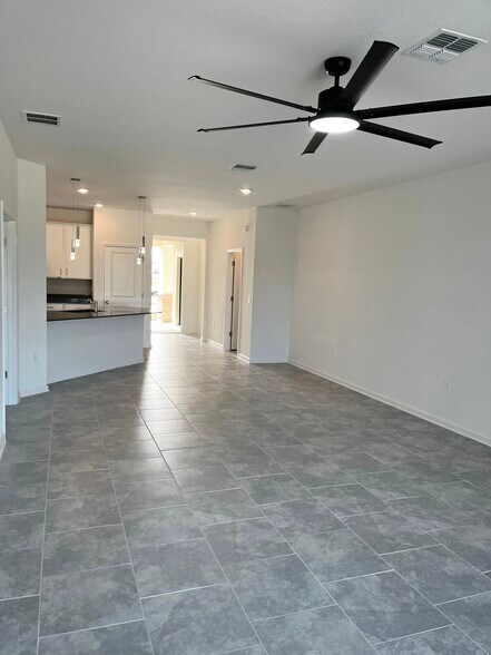Building Photo - 8979 Chipping Square Ln