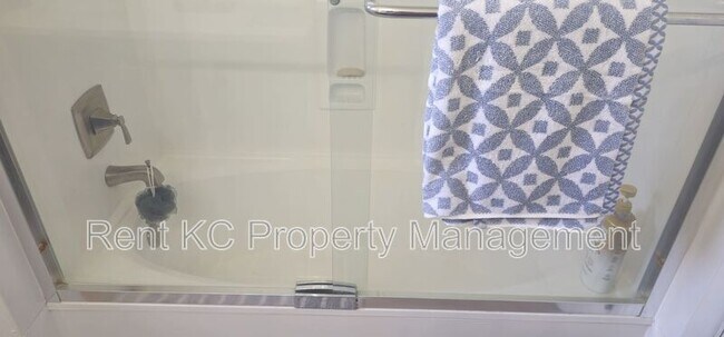 Building Photo - 589 Coconut St