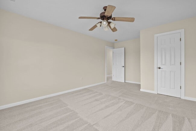 Building Photo - Norfolk Condo!