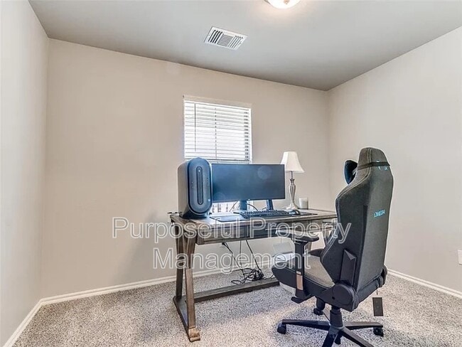 Building Photo - 8701 Ricard Dr