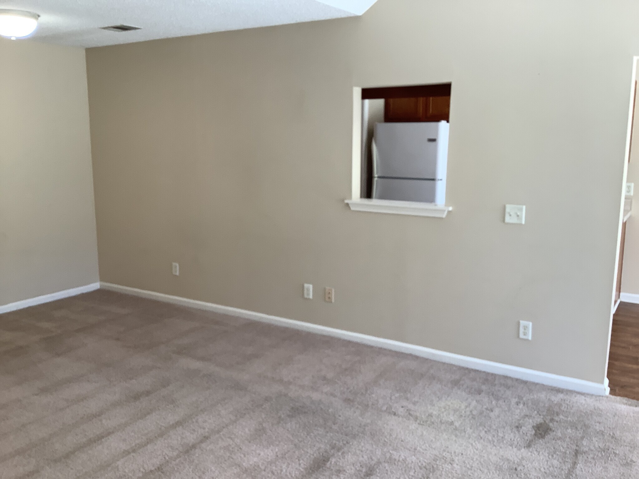 Building Photo - 432 Laurel Hill Cir