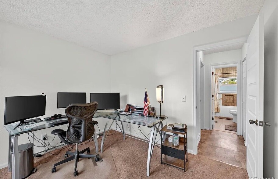 Building Photo - 1847 S Yampa Way