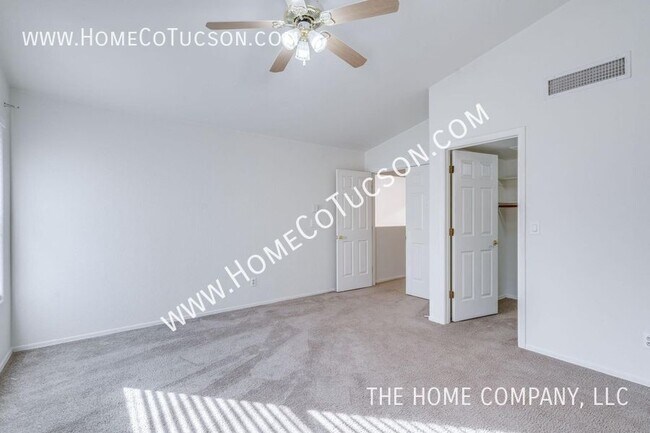 Building Photo - 7811 E Starbright Ct