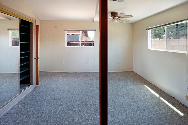 Building Photo - Coming Soon - Charming, Spacious 1Bdrm/1Ba...