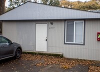 Building Photo - Berg- TriPlex on Lee St SE #10095