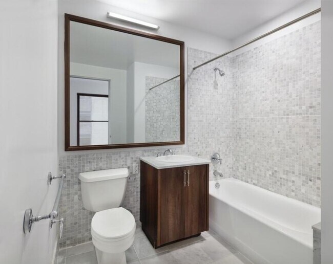 Building Photo - 2 bedroom in NEW YORK NY 10005