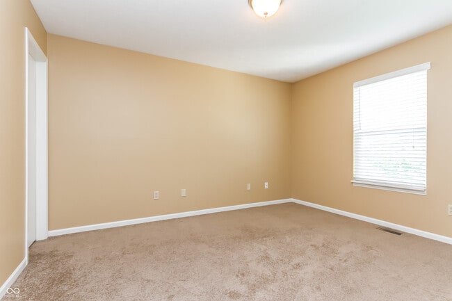 Building Photo - 11031 Fall Dr