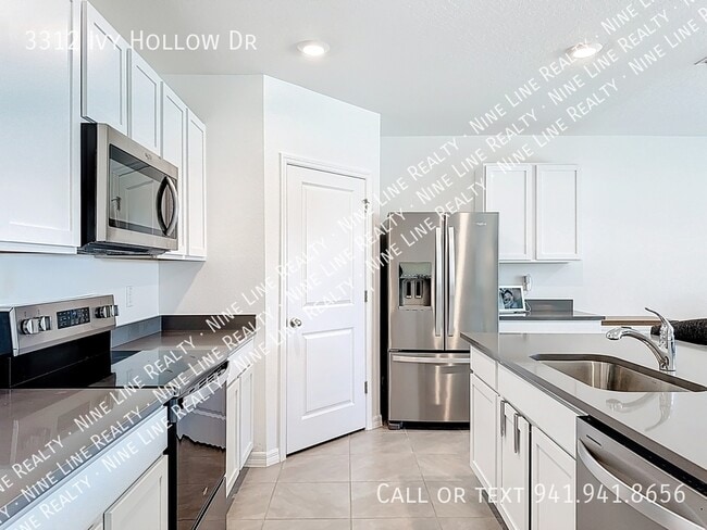 Building Photo - 3312 Ivy Holw Dr