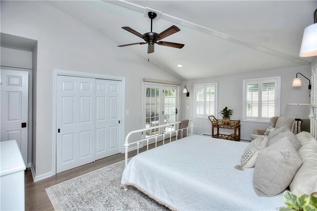 Building Photo - 1 Otter Trail