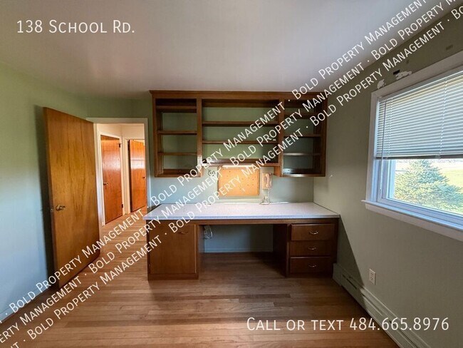 Building Photo - 138 School Rd