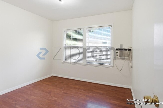 Building Photo - 4451 Stansbury Ave