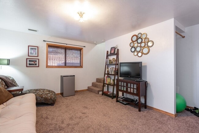 Building Photo - Four Bedroom in the Pines of Prescott