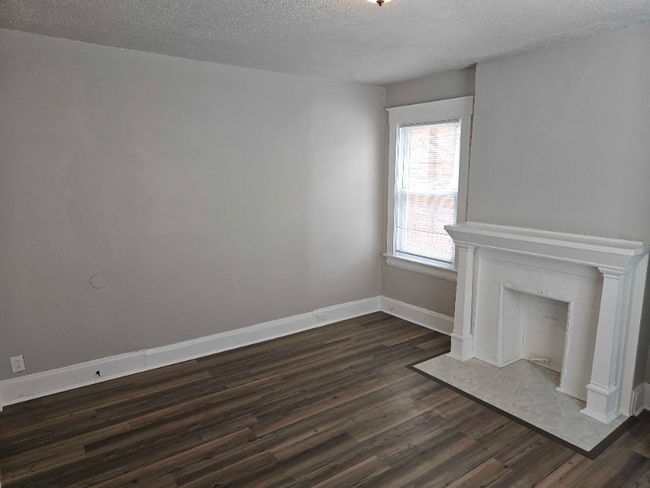 Building Photo - 1560 Dixmont Ave