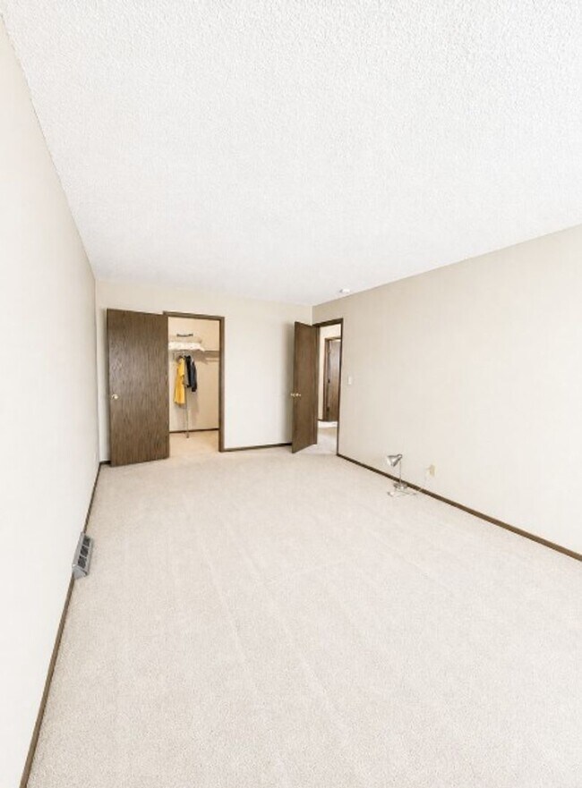 Building Photo - Orangewood