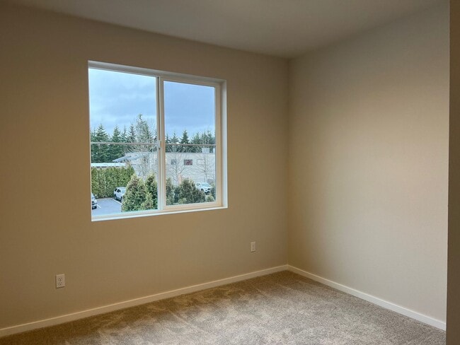 Building Photo - Lynnwood Townhome