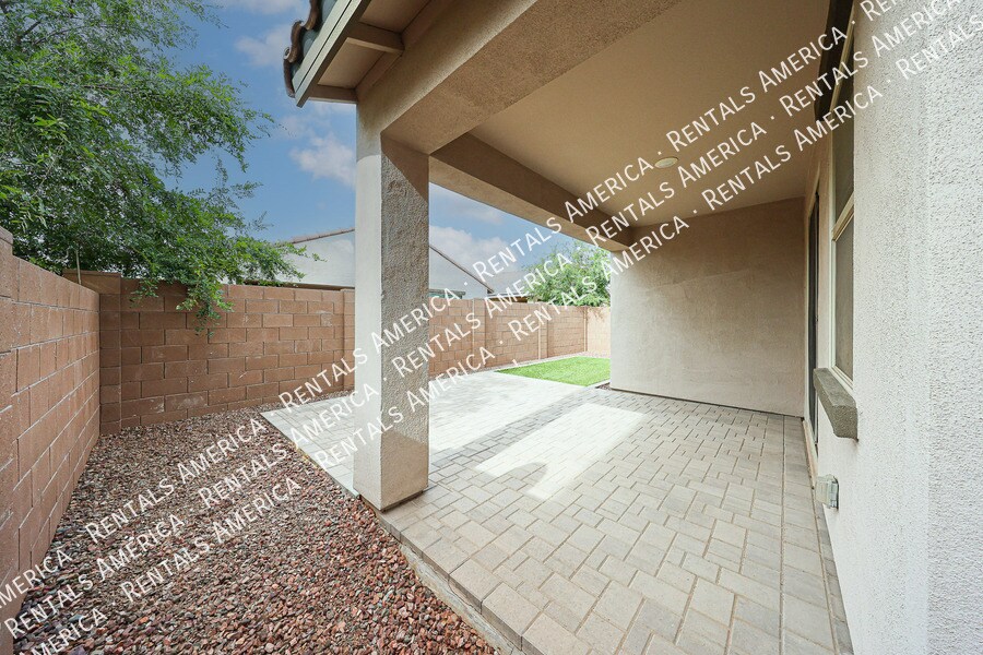 Building Photo - 14151 W Georgia Dr