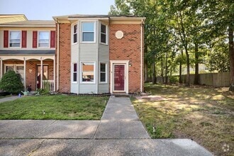 Building Photo - 119 Barfleur Pl