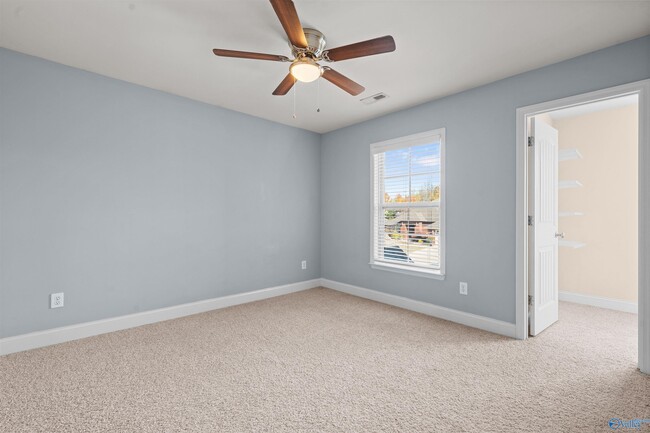 Building Photo - 107 Autumn Haven Ln