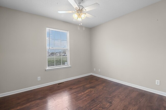 Building Photo - 3809 Man O War Blvd