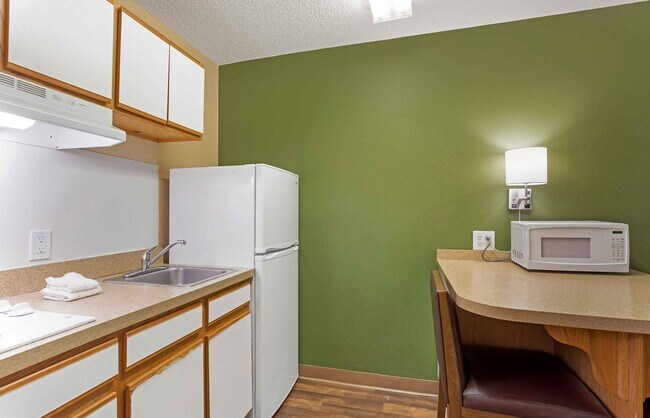 Building Photo - Furnished Studio-Nashville - Airport - Music City