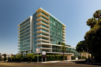 Building Photo - 9000 W 3rd St