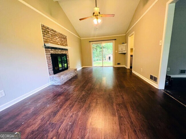 Building Photo - 3151 Sandy Plains Rd