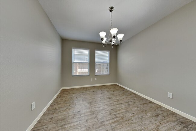 Building Photo - 16708 Foursquare Dr