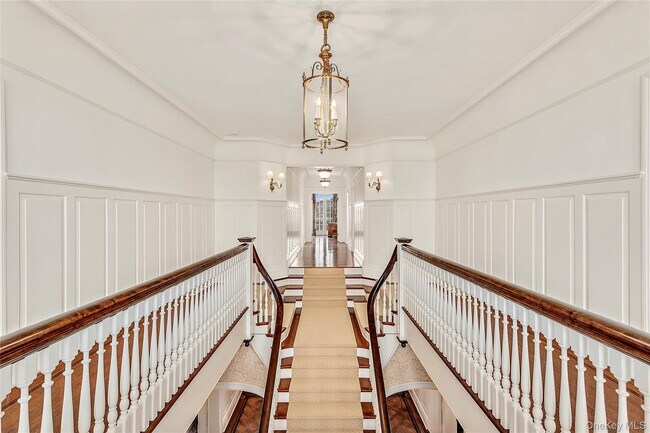 Building Photo - 270 Guard Hill Rd